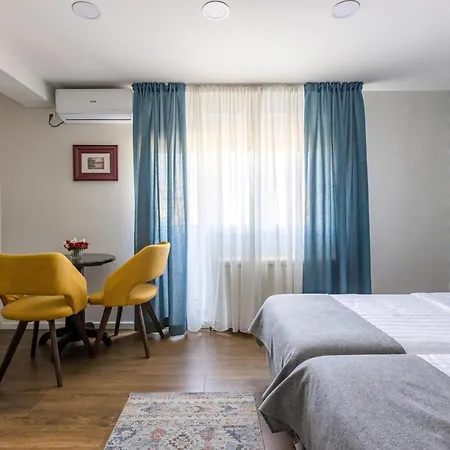 Apartment Sovre *