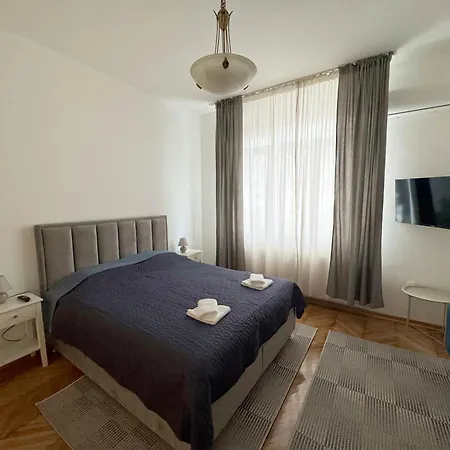 Apartment Sovre *