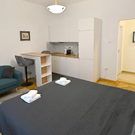 Apartment Sovre *